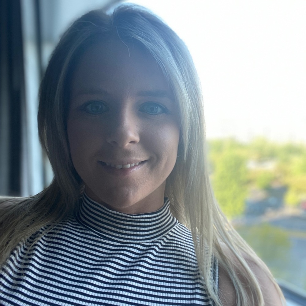 Meet your Posher, Shaina